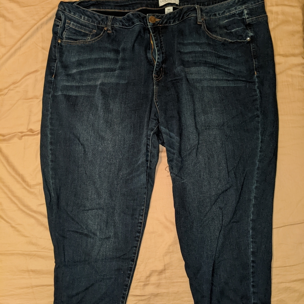 (1) pair blue jeans